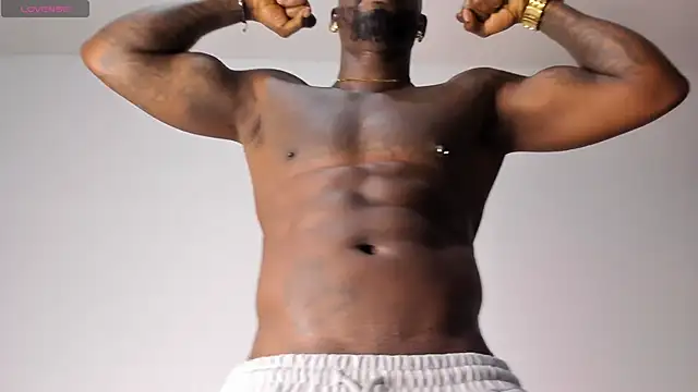 Snapshot of Dvid_Rullers chatting on March 6, 2025, 12:21 am Dvid Rullers online show from March 6, 2025, 12:21 am