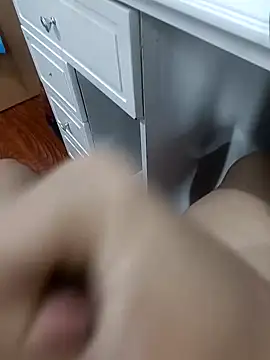 Snapshot of HansDick88 chatting on December 11, 2024, 7:42 am HansDick88 online show from December 11, 2024, 7:42 am