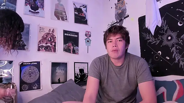 hothoneychile online show from March 8, 2025, 2:34 am