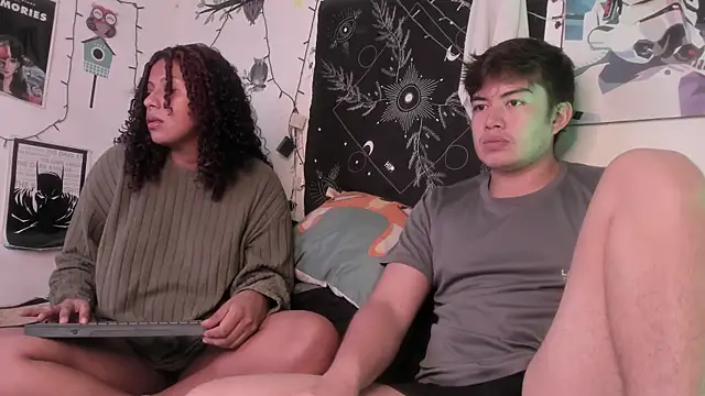 hothoneychile online show from November 10, 2025, 2:05 am