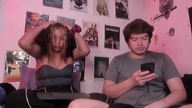 hothoneychile online show from February 2, 2026, 2:21 am