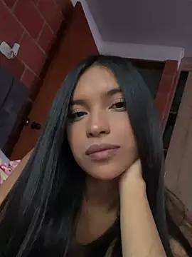 Snapshot of RoxyRoss_ chatting on February 2, 2025, 11:11 pm RoxyRoss online show from February 2, 2025, 11:11 pm