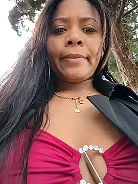 Snapshot of cindy_damm chatting on December 14, 2025, 4:45 pm cindy damm online show from December 14, 2025, 4:45 pm