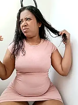 Snapshot of cindy_damm chatting on October 24, 2025, 6:07 pm cindy damm online show from October 24, 2025, 6:07 pm