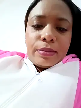 Snapshot of cindy_damm chatting on November 28, 2025, 10:54 pm cindy damm online show from November 28, 2025, 10:54 pm