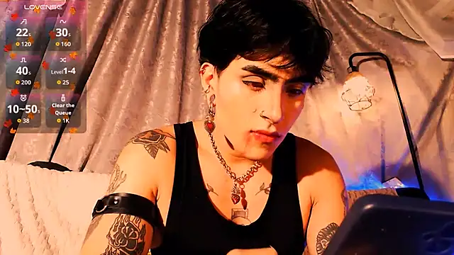 Snapshot of Mathew_stardust chatting on October 24, 2025, 1:26 am Mathew stardust online show from October 24, 2025, 1:26 am