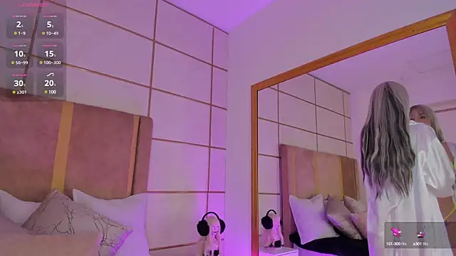 Snapshot of Kittenmeuw chatting on February 4, 2025, 4:15 am Kittenmeuw online show from February 4, 2025, 4:15 am