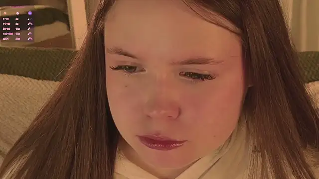 SunnyRisha online show from December 15, 2025, 5:13 am