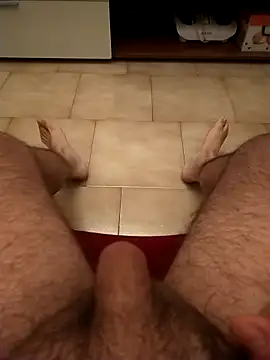 user 662 online show from November 24, 2025, 1:11 pm