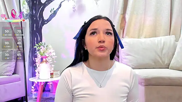  EmilyJireh  online show from April 19, 2026, 11:55 am