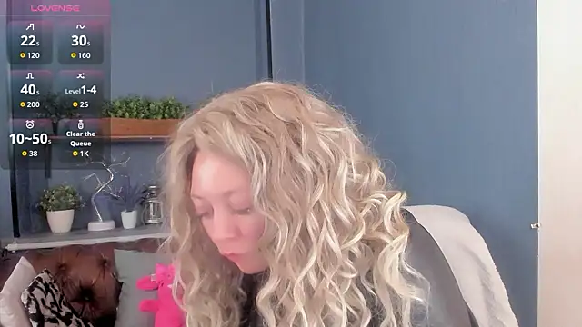 JesiaFoxi online show from March 14, 2026, 4:13 pm