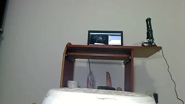 Snapshot of SensualGata13 chatting on October 4, 2025, 3:41 am SensualGata13 online show from October 4, 2025, 3:41 am