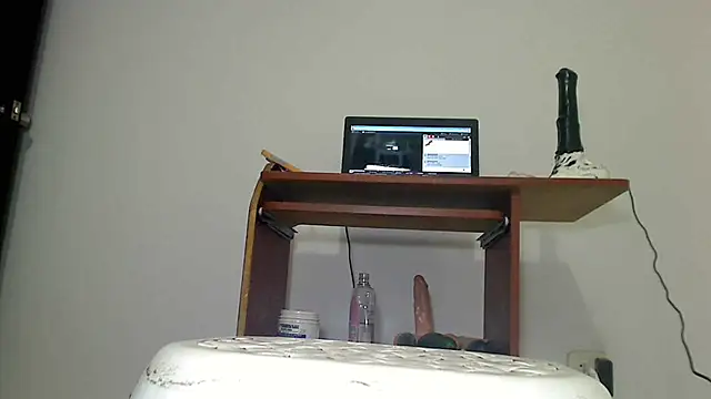 Snapshot of SensualGata13 chatting on October 1, 2025, 10:24 pm SensualGata13 online show from October 1, 2025, 10:24 pm