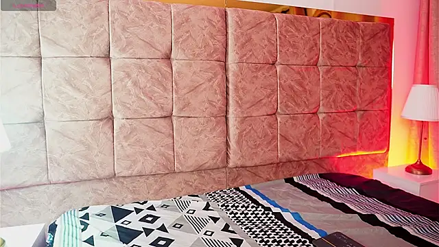 ashleyvalirya online show from February 17, 2026, 3:48 am