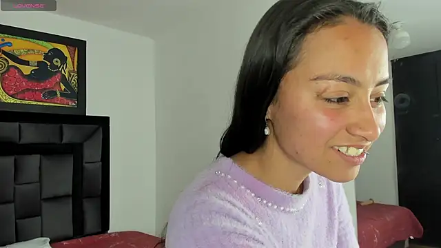 tatiana valencia online show from February 7, 2025, 2:37 pm