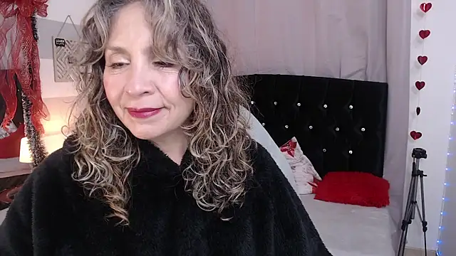 Snapshot of Afrodita_sg chatting on January 6, 2026, 2:10 pm Afrodita sg online show from January 6, 2026, 2:10 pm