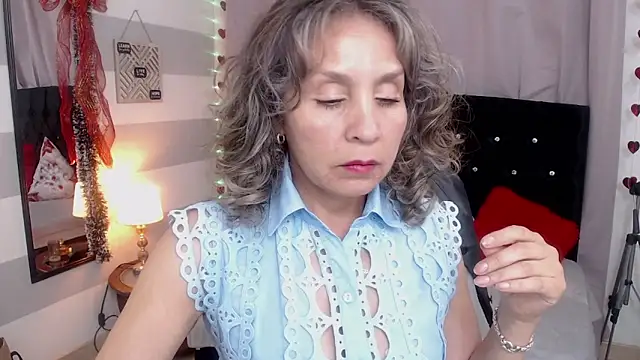 Snapshot of Afrodita_sg chatting on December 13, 2025, 8:04 pm Afrodita sg online show from December 13, 2025, 8:04 pm