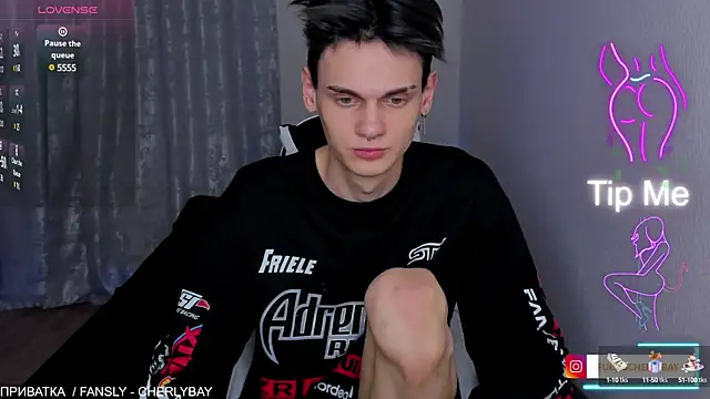 Snapshot of CHERLYBAY chatting on February 24, 2025, 11:41 pm CHERLYBAY online show from February 24, 2025, 11:41 pm