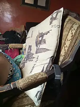 moody1996- online show from October 13, 2025, 9:44 am