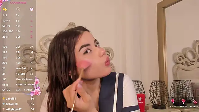 Snapshot of Victoria_vallejo_ chatting on March 7, 2025, 3:18 pm Victoria vallejo online show from March 7, 2025, 3:18 pm