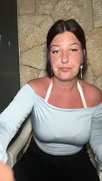 NatiLove35 online show from February 20, 2026, 9:28 pm