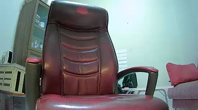 hardbigcock16 online show from February 17, 2025, 1:11 pm