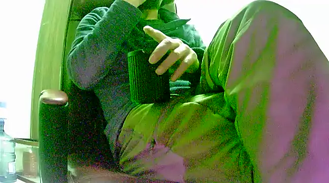 hardbigcock16 online show from February 5, 2025, 12:17 pm