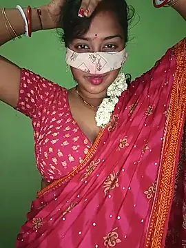 juhi06 online show from July 19, 2026, 6:33 am
