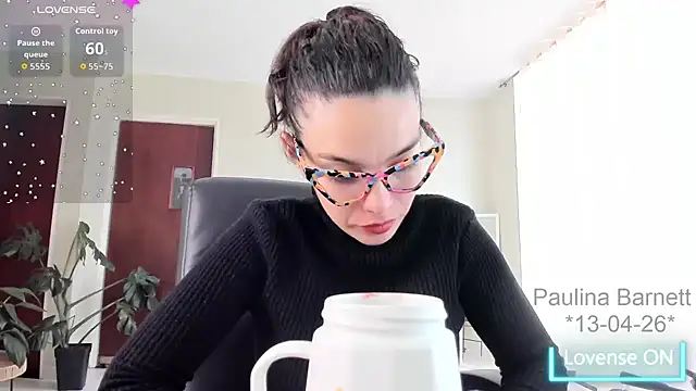 paulinabarnett- online show from April 13, 2026, 3:05 pm