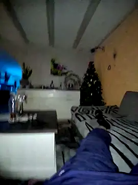 schlonzi81 online show from December 17, 2025, 9:42 pm