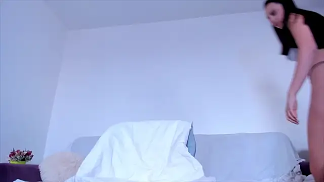 Snapshot of hornyemma__ chatting on March 11, 2025, 8:41 am hornyemma online show from March 11, 2025, 8:41 am