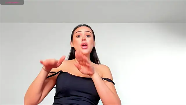 hornyemma   online show from April 24, 2026, 8:05 am