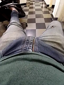 Long Laster online show from February 24, 2025, 10:26 am