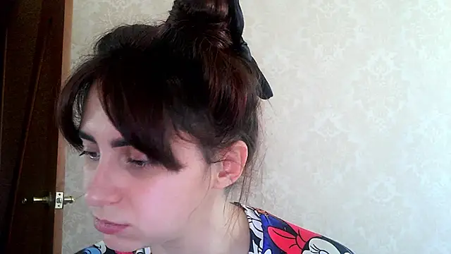 Snapshot of Kashtanka_ chatting on October 30, 2025, 8:01 am Kashtanka online show from October 30, 2025, 8:01 am