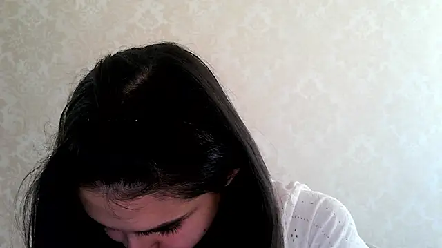 Snapshot of Kashtanka_ chatting on October 2, 2025, 6:50 am Kashtanka online show from October 2, 2025, 6:50 am