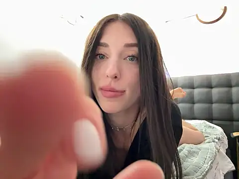 Snapshot of Alice_Arwen chatting on March 20, 2025, 4:53 pm Alice Arwen online show from March 20, 2025, 4:53 pm