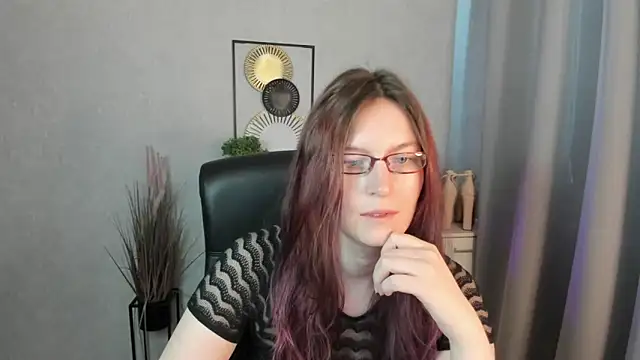 emmaxDelight online show from April 16, 2026, 5:19 am