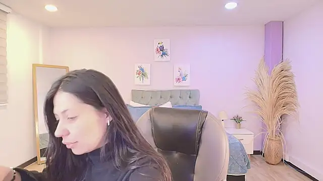 Snapshot of Emma_Brown_0 chatting on June 30, 2026, 12:05 pm Emma Brown 0 online show from June 30, 2026, 12:05 pm