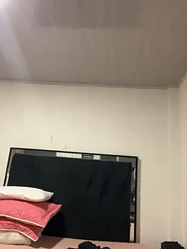 lilithTeen1  online show from November 28, 2025, 10:32 pm