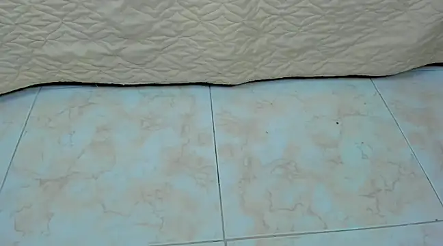 Snapshot of Chloe_lauren chatting on December 24, 2024, 5:05 am Chloe lauren online show from December 24, 2024, 5:05 am