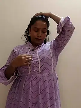 Snapshot of Simran-Kaur143 chatting on July 17, 2026, 7:11 pm Simran-Kaur143 online show from July 17, 2026, 7:11 pm