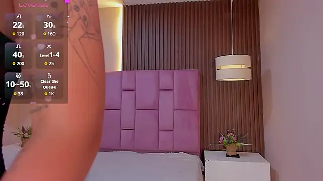 dyvis 22 online show from October 14, 2025, 5:57 pm