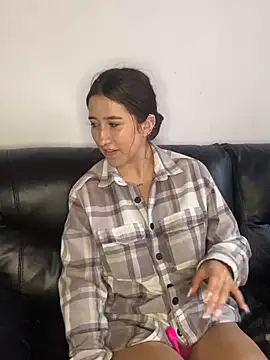 Snapshot of _Luuna chatting on March 10, 2025, 5:07 pm Luuna online show from March 10, 2025, 5:07 pm