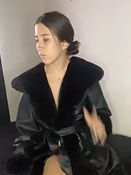 Snapshot of _Luuna chatting on March 15, 2025, 5:59 pm Luuna online show from March 15, 2025, 5:59 pm