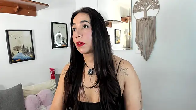 Snapshot of electra_hunt chatting on July 5, 2026, 4:19 am electra hunt online show from July 5, 2026, 4:19 am