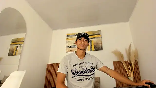 zander 2120 online show from April 17, 2026, 1:47 pm