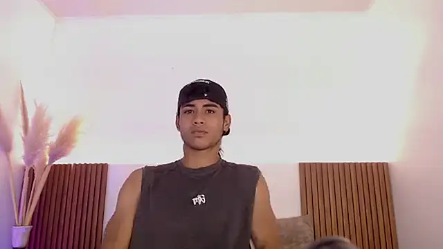 Snapshot of zander_2120 chatting on March 15, 2025, 2:34 pm zander 2120 online show from March 15, 2025, 2:34 pm