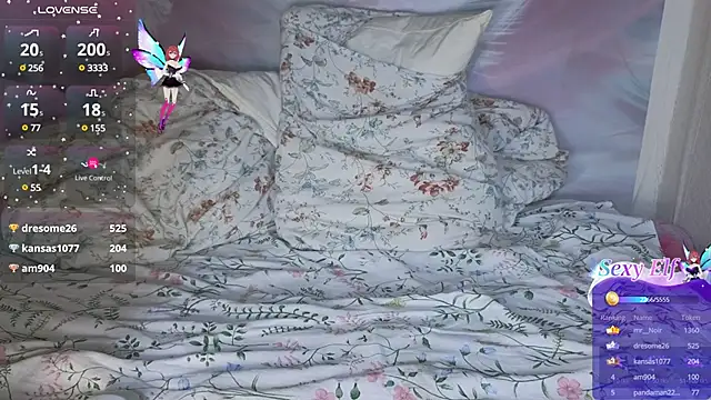 Snapshot of Coralie20_ chatting on March 17, 2025, 2:01 pm Coralie20 online show from March 17, 2025, 2:01 pm