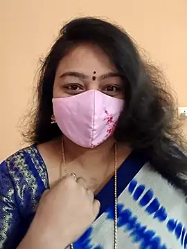 neelu-hoty online show from February 25, 2025, 2:15 pm