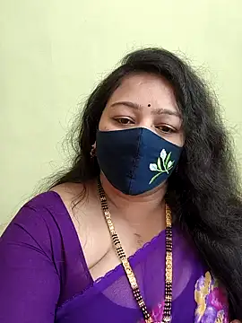 neelu-hoty online show from April 18, 2026, 9:00 am